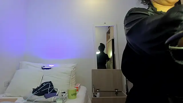 carolgaita online show from March 2026 10:18:02 AM