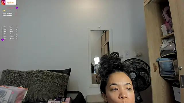 carolgaita online show from April 2026 10:16:01 AM