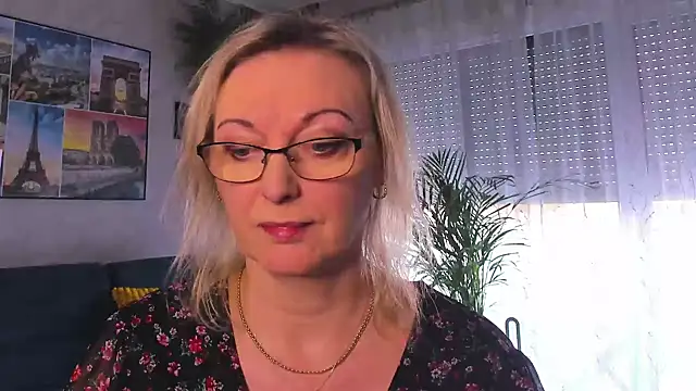 vanessa chat online show from March 2026 02:31:02 PM