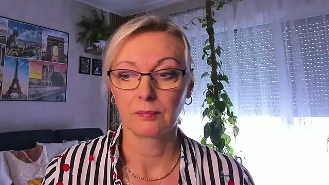 vanessa chat online show from September 2025 01:26:02 PM