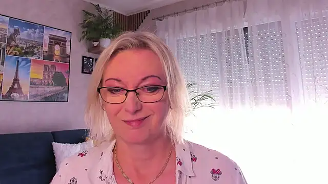 vanessa chat online show from April 2026 01:29:01 PM
