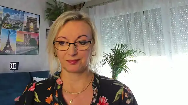 vanessa chat online show from May 2026 01:19:01 PM
