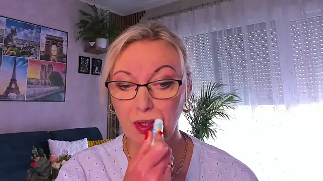 vanessa chat online show from May 2026 02:56:01 PM