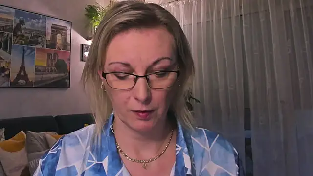 vanessa chat online show from February 2025 05:51:01 PM