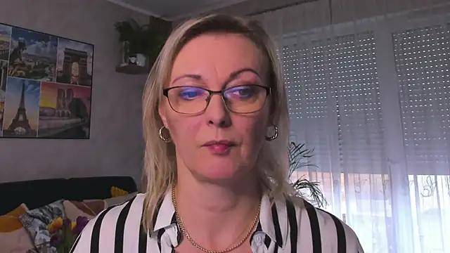 vanessa chat online show from February 2025 02:31:02 PM