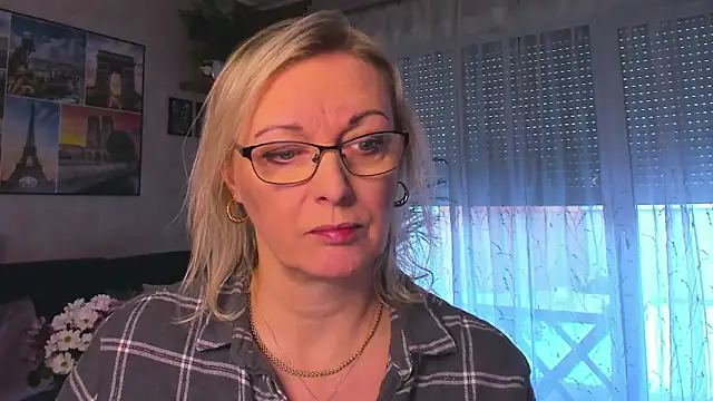 vanessa chat online show from January 2026 02:21:02 PM