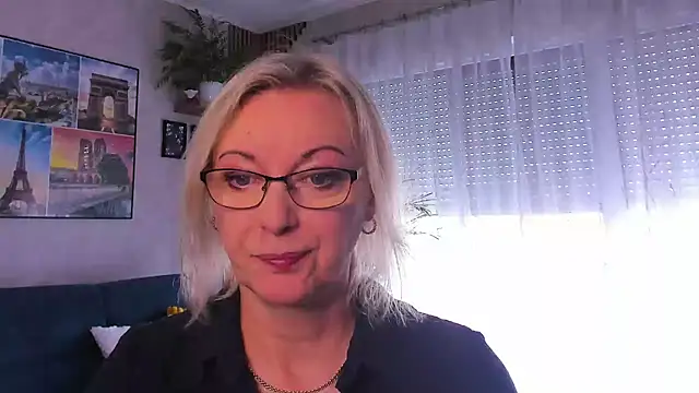 vanessa chat online show from May 2026 01:25:01 PM