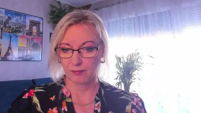 vanessa chat online show from May 2026 01:25:02 PM