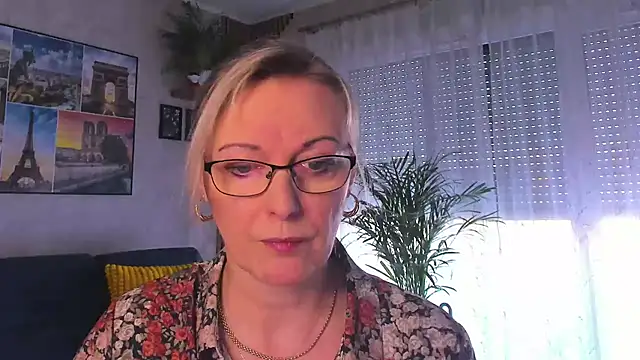 vanessa chat online show from March 2026 02:17:02 PM