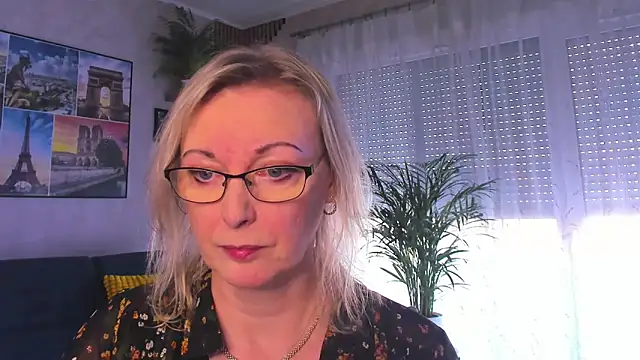 vanessa chat online show from March 2026 02:21:01 PM