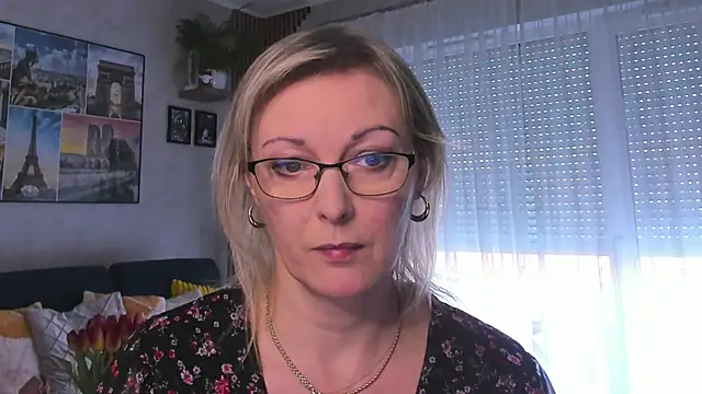 vanessa chat online show from February 2025 02:22:01 PM
