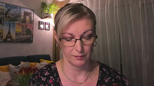vanessa chat online show from February 2025 05:49:02 PM