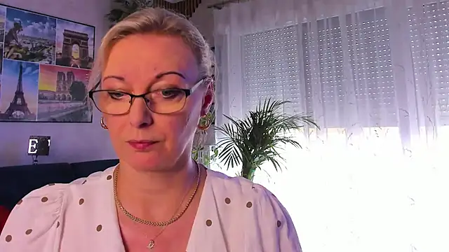 vanessa chat online show from May 2026 01:22:01 PM