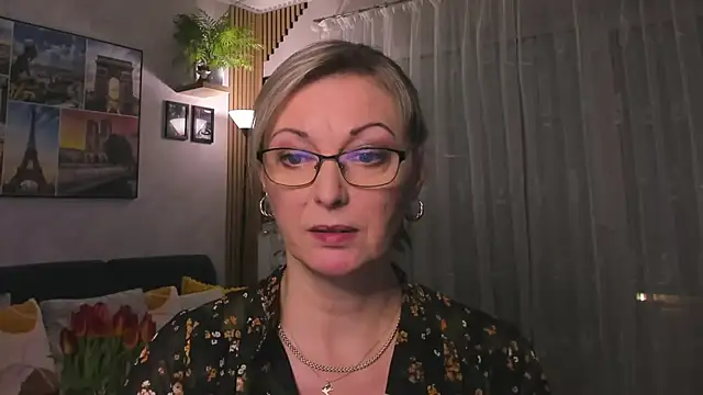 vanessa chat online show from February 2025 05:53:01 PM