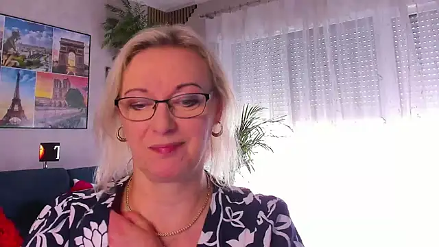 vanessa chat online show from May 2026 01:28:01 PM