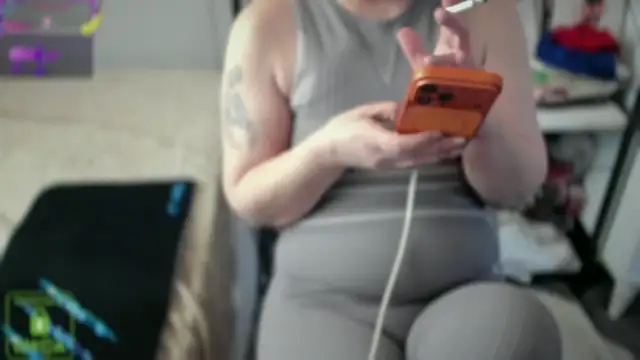 bisexyelizz online show from March 2026 11:15:01 AM