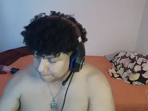 Snapshot of Malo666howard chatting on February 2026 04:01:01 AM Malo666howard online show from February 2026 04:01:01 AM