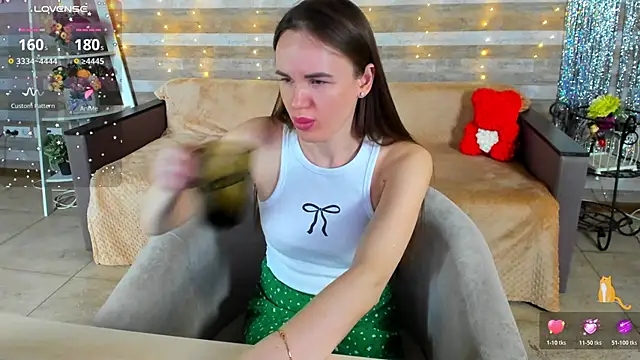 Snapshot of SusanSmit chatting on February 2026 08:00:01 PM SusanSmit online show from February 2026 08:00:01 PM