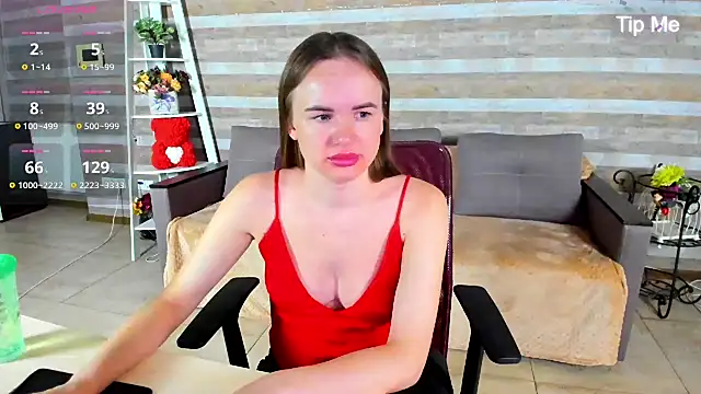 SusanSmit online show from September 2025 06:58:02 PM