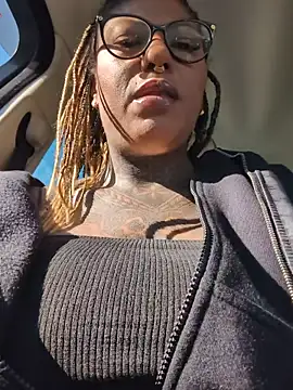 DarkDea online show from November 2025 11:03:01 AM