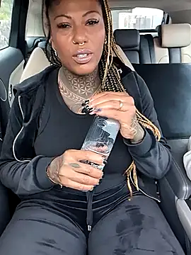 DarkDea online show from November 2025 12:54:02 PM