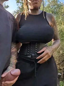 DarkDea online show from November 2025 12:42:01 PM