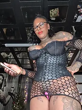 DarkDea online show from January 2026 04:22:01 PM