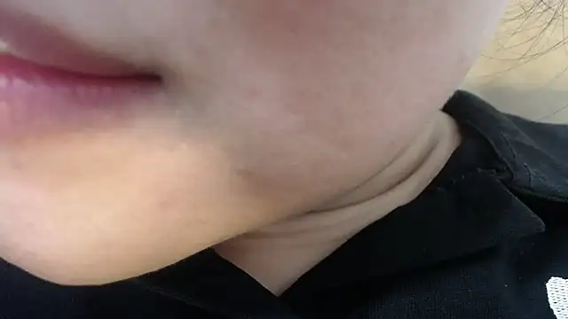 Snapshot of Squirt_tsunami_268 chatting on March 2025 10:06:02 AM Squirt tsunami 268 online show from March 2025 10:06:02 AM