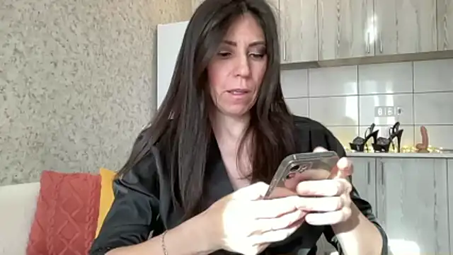 HotyWinter online show from April 2026 04:29:02 AM