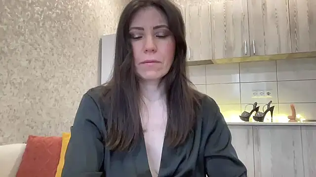 HotyWinter online show from March 2026 04:16:02 AM