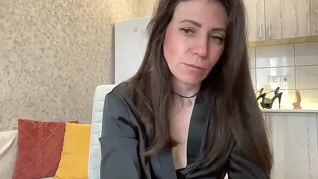 HotyWinter online show from May 2026 04:20:01 AM