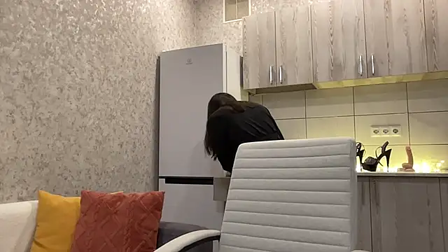 HotyWinter online show from February 2026 03:50:01 AM