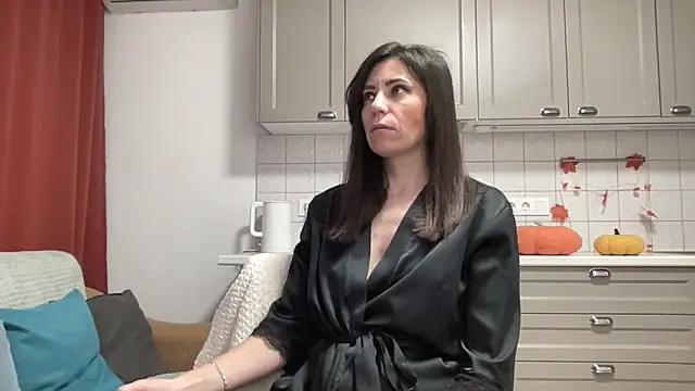 HotyWinter online show from November 2025 04:05:02 AM