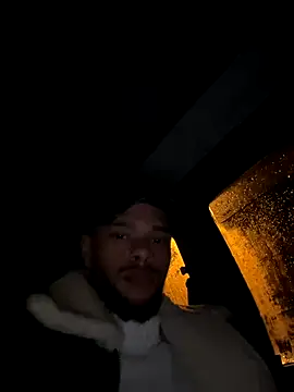 Lionayowe online show from October 2025 11:58:02 PM