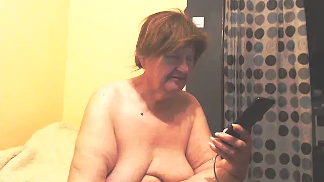 MioritaHard online show from April 2026 09:38:02 PM