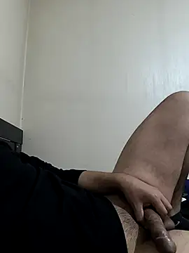 Snapshot of Mahmut_34_34_ chatting on December 2025 05:41:02 PM Mahmut 34 34 online show from December 2025 05:41:02 PM