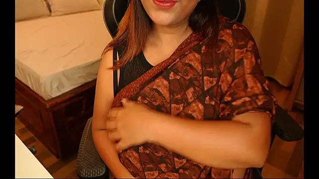 Snapshot of sneha_hussy chatting on April 2026 03:52:02 PM sneha hussy online show from April 2026 03:52:02 PM