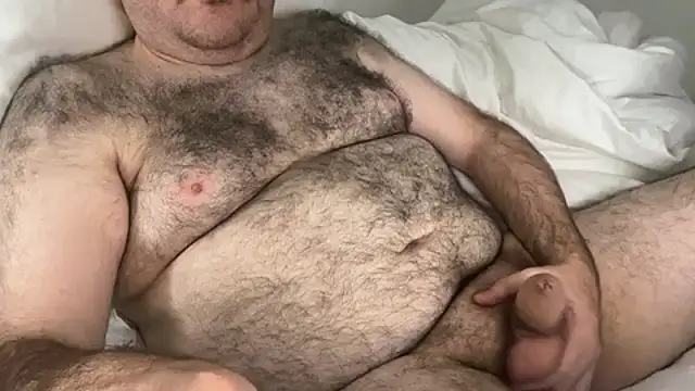 Snapshot of elagobear chatting on June 2026 06:41:02 AM elagobear online show from June 2026 06:41:02 AM