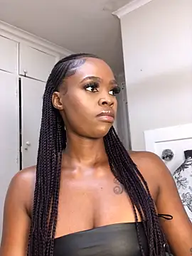 LuciousLips96 online show from September 2025 10:44:01 AM