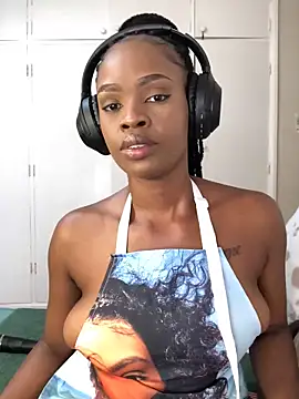 LuciousLips96 online show from October 2025 11:12:01 AM