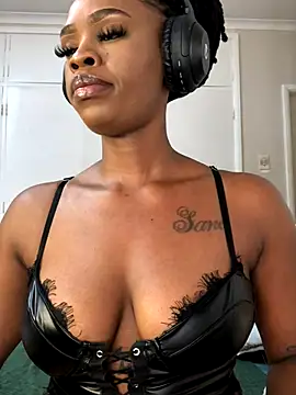 LuciousLips96 online show from October 2025 08:27:01 AM