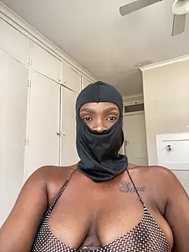 LuciousLips96 online show from February 2026 09:31:02 AM