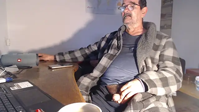 silvio-aus-luzern-CH online show from October 2025 06:12:01 AM