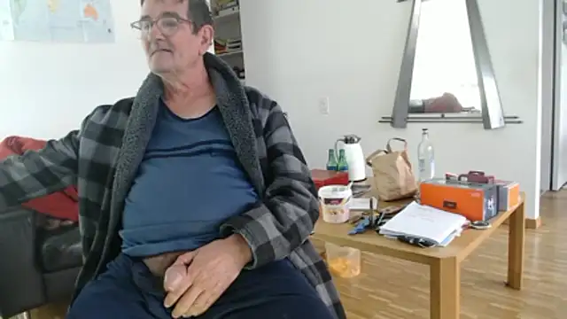 silvio-aus-luzern-CH online show from April 2026 08:32:02 AM