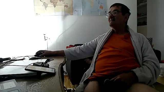 silvio-aus-luzern-CH online show from July 2026 06:32:01 AM