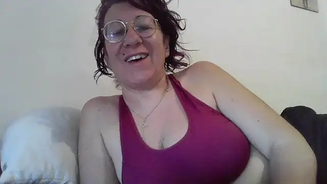 Snapshot of milkarock chatting on May 2026 10:20:01 AM milkarock online show from May 2026 10:20:01 AM