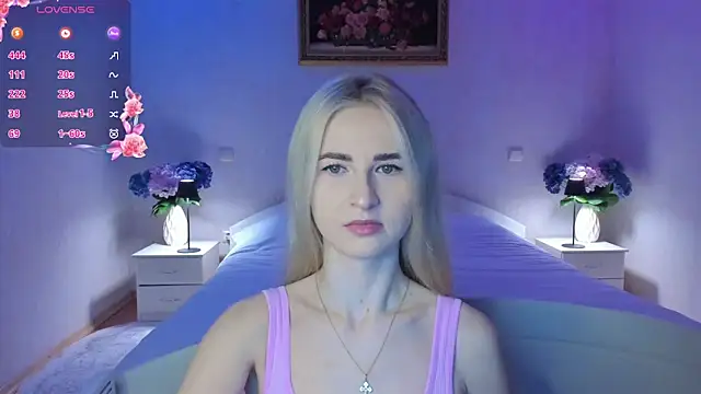 Snapshot of AnnaCarrera chatting on April 2026 09:02:02 PM AnnaCarrera online show from April 2026 09:02:02 PM