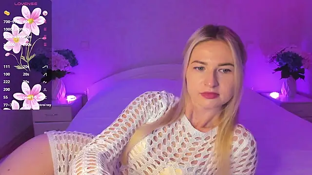 AnnaCarrera online show from September 2025 09:20:02 PM