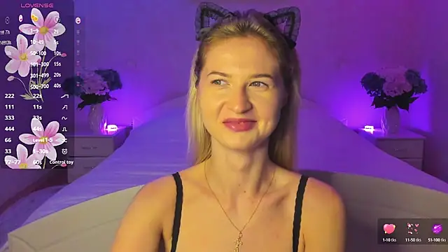 AnnaCarrera online show from September 2025 06:20:01 PM