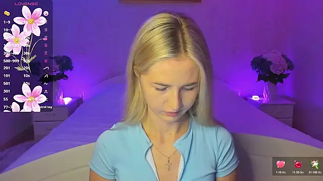 AnnaCarrera online show from October 2025 08:30:01 PM